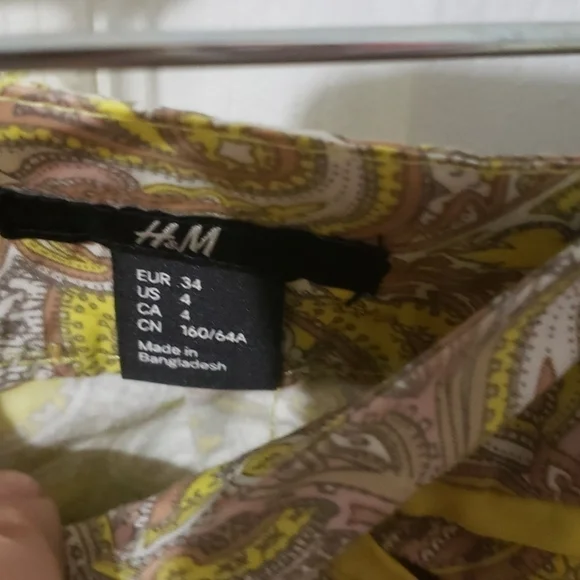 H&M Yellow Paisley Skirt - Picture 6 of 6